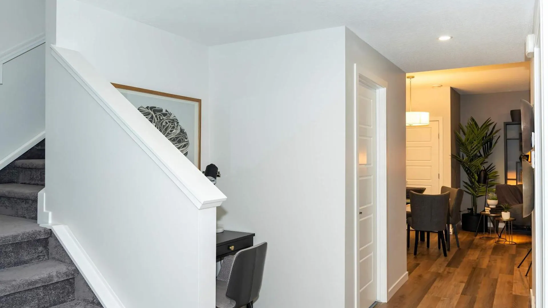 Strawberry Fields 4Bd Family Movie Room Office Calgary 0*,  Canada